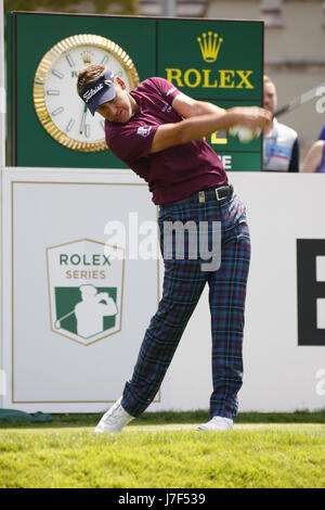 Virginia Water, Surrey, UK. 25. Mai 2017. Ian Poulter ersten zu Beginn der BMW PGA Golf Championship in Wentworth Club Credit Abschlag: Motofoto/Alamy Live News Stockfoto