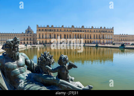 Rückansicht des Chateau de Versailles (Schloss von Versailles), in der Nähe von Paris, Frankreich Stockfoto