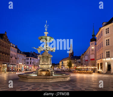 Amagertorv Platz und Storch-Brunnen in der alten Stadt von Kopenhagen, Dänemark Stockfoto