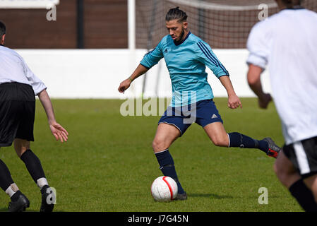 Kieran Lee spielte in einem Benefizfußballspiel für Jayla Agbonlahor in Dagenham Stockfoto