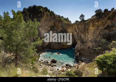 Antiochia Ad Cragum Lagune von festen Felsen gerahmt Stockfoto