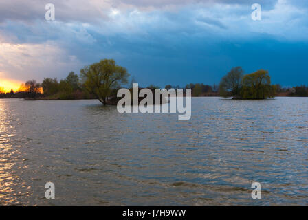 Natura 2000, Polen, Europa, Sonnenuntergang am See Stockfoto