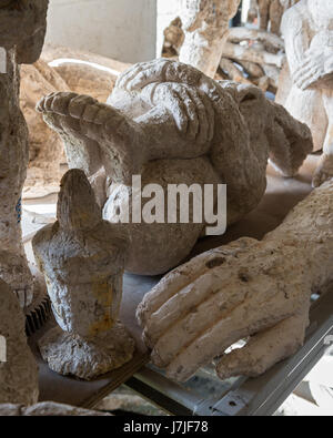 Verschiedene Skulpturen im Sophie ryder studio Stockfoto