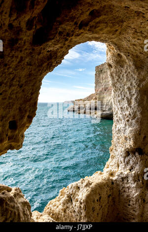 Bio-Fenster mit Blick auf Meer und Himmel Stockfoto