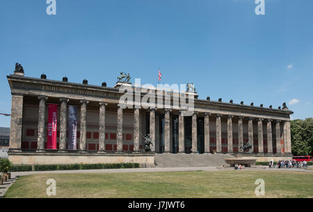 Berlin, Deutschland - 23. Mai 2017: die Fassade des "Alten Museum" (Deutsch für alte Museum) auf der Museumsinsel in Berlin, Deutschland. Stockfoto