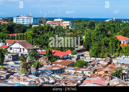 Luftaufnahme, Blick nach Osten zum Coco Beach von Namanga, Rückseite Oyster Bay, Dar Es Salaam, Tansania Stockfoto