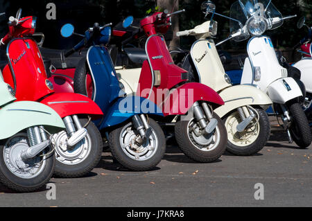 Italien, Vorderrad eines Vespa-Roller Stockfoto