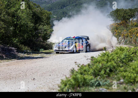 Viana Castelo, PORTUGAL - 19 Mai: Frankreich Sebastien Ogier und Julien Ingrassia von Frankreich in ihre M-Sport-WRT Ford Fiesta RS WRC antreten. Stockfoto