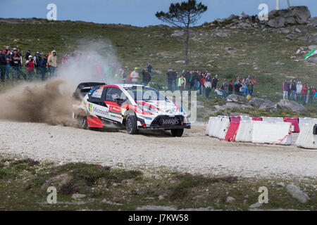 Viana Castelo, PORTUGAL - Mai 19: Esapekka Lappi und Janne Ferm, lenken Sie ihren Toyota Yaris WRC in Caminha. Stockfoto