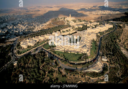 Israel, Jerusalem, ein Luftbild der Brigham Young University Center am Mount Scopus Stockfoto