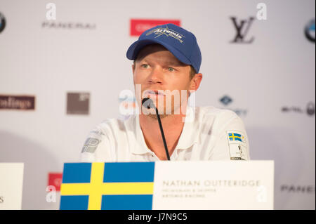 Bermuda. 25 Mai, 2017. Nathan Outteridge, Steuermann für Artemis Racing. 35. America's Cup öffnen Drücken Sie die Taste Konferenz. America's Cup Village, Bermuda. 25/05/2017 Credit: Chris Cameron/Alamy leben Nachrichten Stockfoto