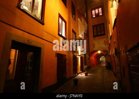 Stockholm. 23. Mai 2017. Foto aufgenommen am 23. Mai 2017 zeigt die Nachtansicht von der alten Stadt von Schwedens Hauptstadt Stockholm. Mit einer Geschichte von mehr als 700 Jahre alt, die Altstadt von Stockholm hat viele altehrwürdige Gebäude und Straßen. Bildnachweis: Gong Bing/Xinhua/Alamy Live-Nachrichten Stockfoto