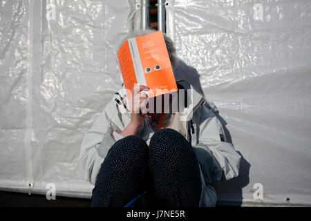 Simon Becker / Le Pictorium - Deutsche Evangelische Kirche Montage (Kirchentag) 2017 in Berlin - 25.05.2017 - Deutschland / Berlin / Berlin - ist ein Open-Air-Gottesdienst am Gendarmenmarkt in Berlin-Mitte während der Kirchentag statt. Stockfoto