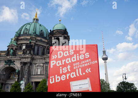 Simon Becker/le pictorium - deutsche evangelische Kirche (kirchentag) 2017 in Berlin - 25/05/2017 - Deutschland/Berlin/Berlin - Deutsche a-capella-Gruppe Wise Guys sie ein Konzert während der kirchentag 2017 am Brandenburger Tor in Berlin. Stockfoto