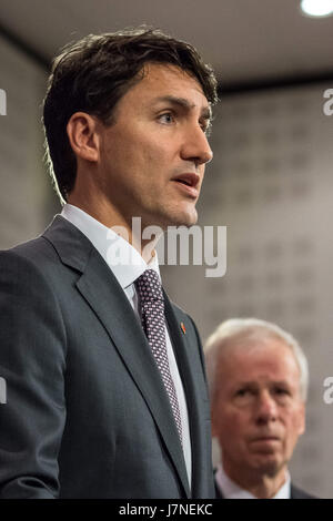 Brüssel, Belgien. 25. Mai 2017. Pressekonferenz von Justin Trudeau im NATO-Hauptquartier. Bildnachweis: Julien Mattia/ZUMA Draht/Alamy Live-Nachrichten Stockfoto