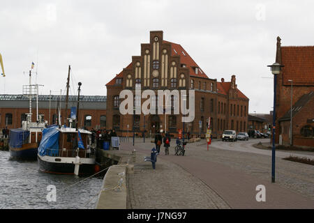 2012.02.25.133147 Zollhaus Alter Hafen Wismar Stockfoto