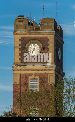 Terrys of York ehemaligen Fabrikgebäude Uhrturm beherbergt eine elektrische Uhr Turm. Stockfoto