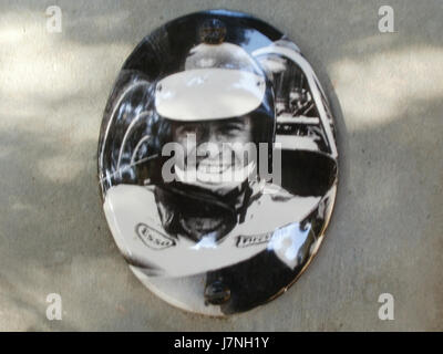 Jim Clark war ein bekannter britischer Formel-1-Rennfahrer. Er ist weithin bekannt für seine bedeutenden Beiträge zum Motorsport, als er zwei Formel-1-Weltmeisterschaften gewann, bevor er 1968 bei einem Rennunfall verstarb. Stockfoto