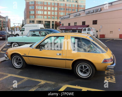 1975-AMC Pacer-Basismodell auf 2012 Rockville t Stockfoto