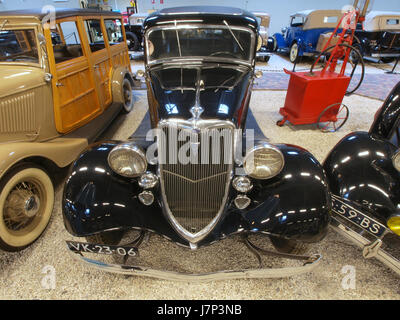 1934 erweitert Ford 730 mit Behm pic1 Stockfoto