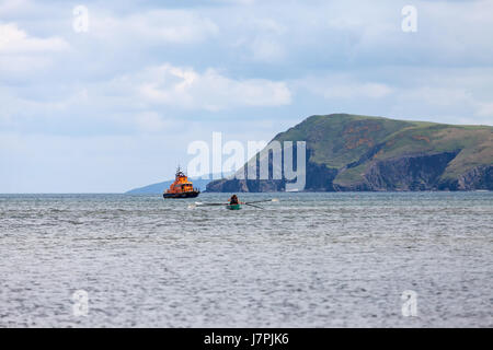 Rettungsboot in Fishguard, Pembrokeshire Stockfoto