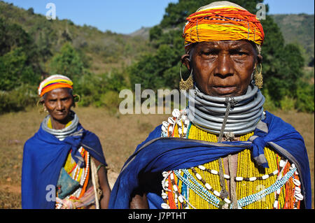 Zwei Frauen vom Stamm Bonda (Indien) Stockfoto