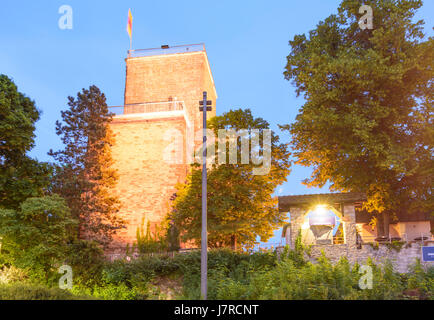 Bezirk Karlsruhe-Durlach: Outlook Turm am Berg Turmberg, Karlsruhe, Kraichgau-Stromberg, Baden-Württemberg, Deutschland Stockfoto