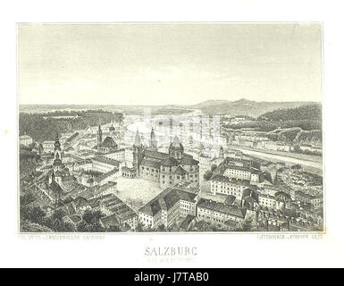 Ein Foto von Christian Steinicken von der Salzburger Festung, das einen Panoramablick auf Salzburg, Österreich, bietet. Das Bild fängt die historische Architektur der Stadt und die umliegenden Landschaften ein. Stockfoto