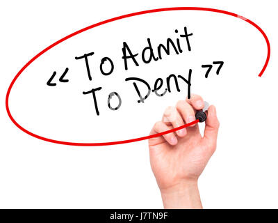 Hand des Mannes zu zugeben - verweigern, mit schwarzem Filzstift auf Bildschirm zu schreiben. Auf Hintergrund isoliert. Wirtschaft, Technologie, Internet-Konzept. Stock Foto Stockfoto