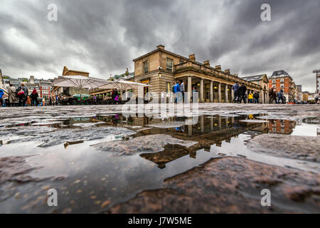 Covent Garden Market an regnerischen Tag, London, Vereinigtes Königreich Stockfoto