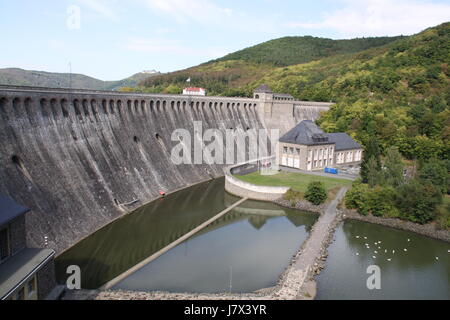 Stausee-Wasserkraft-Emblem Sperrfeuer schöne beauteously schöne Reise Stockfoto