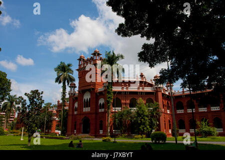 Curzon Hall der Universität von Dhaka. Es wurde gebaut, um ein Rathaus und benannt nach Lord Curzon, Vizekönig von Indien, der seinen im Jahre 1904 Grundstein. A Stockfoto