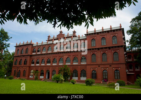 Curzon Hall der Universität von Dhaka. Es wurde gebaut, um ein Rathaus und benannt nach Lord Curzon, Vizekönig von Indien, der seinen im Jahre 1904 Grundstein. A Stockfoto