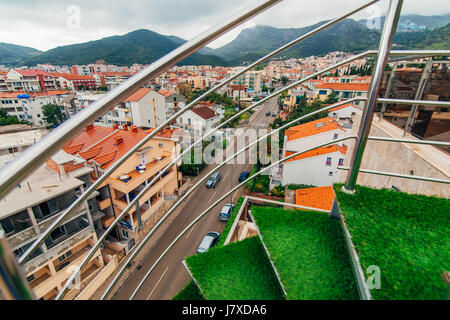 Eine Wendeltreppe in der Villa in Montenegro Stockfoto