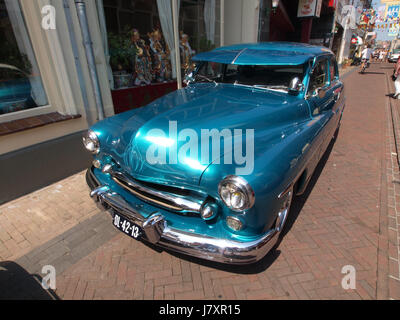 1950 Mercury 8 DL 42 13 p3 Stockfoto