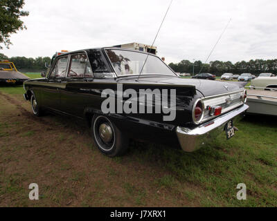 1962 Ford Fairlane, niederländischer Lizenz Registrierung AE 11 32 p9 Stockfoto