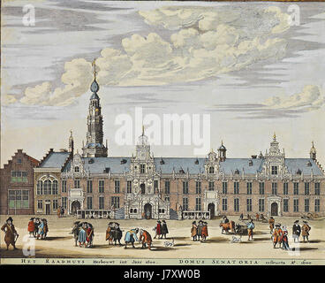 Atlas de Wit aus dem Jahr 1698, Platte 017, zeigt eine detaillierte Darstellung des Stadhuis von Leiden, Niederlande, die seine Architektur und historische Bedeutung während dieser Zeit hervorhebt. Stockfoto