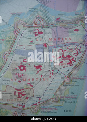 Dieser Eintrag bezieht sich auf eine Veranstaltung oder ein Bild in Bezug auf Minden, Deutschland, aufgenommen am 24. Oktober 2010. Der Dom 128 kann sich auf einen Ort oder ein bestimmtes Objekt beziehen, das mit der Stadt Minden verbunden ist. Stockfoto