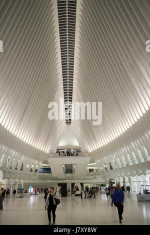 World Trade Center Verkehrsknotenpunkt und Einkaufszentrum Westfield World Trade Center bekannt als das Oculus New York Vereinigte Staaten Stockfoto