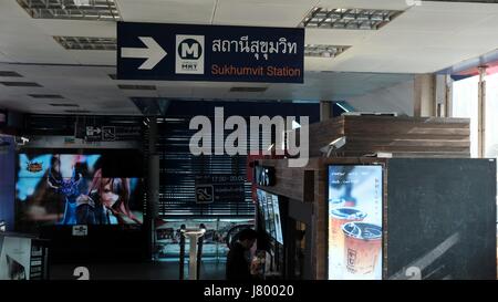 MRT U-Bahn Eingang Hua Lamphong Bangkok Zug Bahnhof Bangkok Thailand Stockfoto