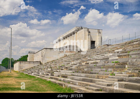 Deutschland, Bayern, Nürnberg, Reichsparteitagsgelände, Zeppelinfeld, Zeppelintribune Tribüne. Stockfoto