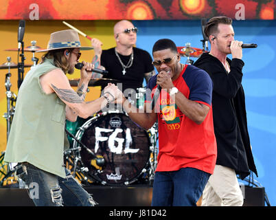New York, NY, USA. 26. Mai 2017. Brian Kelley und Tyler Hubbard von Florida Georgia Line und Nelly führen bei Rumsey Playfield im Central Park für 2017 Good Morning America Concert Series am 26. Mai 2017 in New York City. Bildnachweis:: John Palmer/Media Punch/Alamy Live-Nachrichten Stockfoto