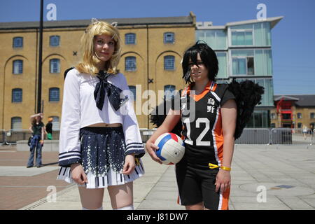 London, UK. 26. Mai 2017.  Die London und Europas führende MCM Comic-Con 3 Tag Jahresveranstaltung im Excel Centre, Anime, Comic, Film, Spiel, Cosplay und Pop-Kultur mit Fans verkleidet als ihren Lieblingsfiguren feiert. Bildnachweis: Enrique Guadiz / Alamy Live News Stockfoto