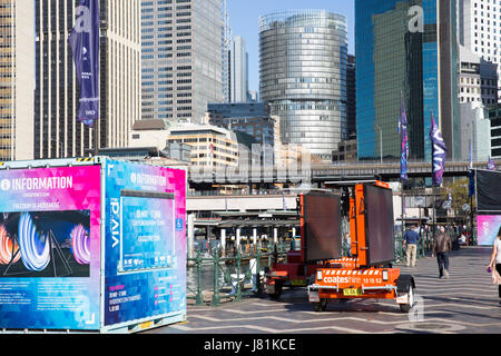 Sydney, Australien, Freitag, 26. Mai 2017. Vorbereitungen in Circular Quay für Vivid 2017 läuft vom 26. Mai bis 17. Juni an Standorten in ganz Sydney. Bildnachweis: Martin Beere/Alamy Live News Stockfoto