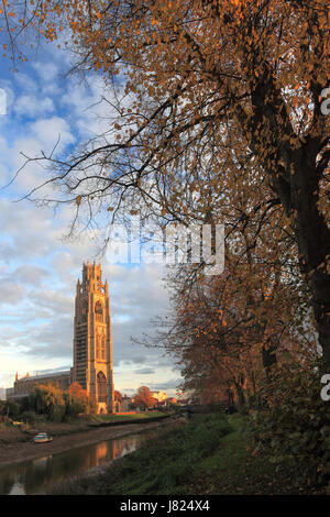 Herbst Sonnenuntergang, St Botolphs Kirche (Boston Stump), Boston Stadt, Grafschaft Lincolnshire, England, UK Stockfoto