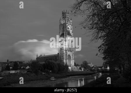 Blick über St. Botolphs Kirche (Boston Stump), Abenddämmerung Boston Stadt, Grafschaft Lincolnshire, England, UK Stockfoto