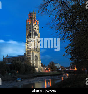 Blick über St. Botolphs Kirche (Boston Stump), Abenddämmerung Boston Stadt, Grafschaft Lincolnshire, England, UK Stockfoto