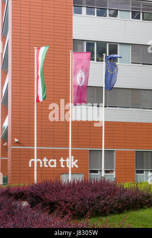 MTA-TTK-Gebäude (Akademie der Wissenschaften) Forschungszentrum für Naturwissenschaften in Budapest Lagymanyos. Stockfoto