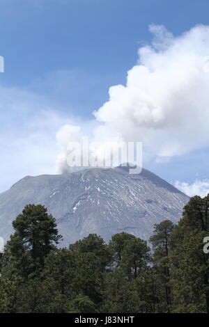 Popocatepetl Volcan in der Nähe von Mexiko-Stadt Stockfoto