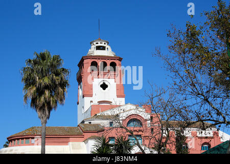 Turm Ausstellung Chile Sevilla Pavillon Pavillon Blauer Turm Baum Blume rose Stockfoto